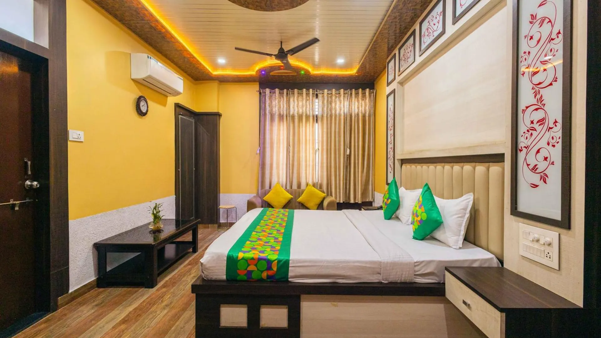 Treebo Saumendra Residency Hotel Varanasi