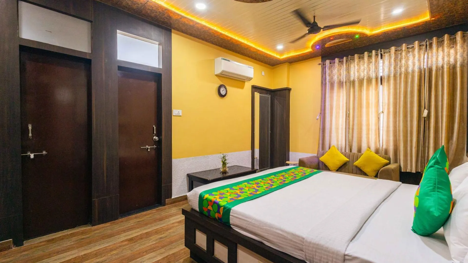 Treebo Saumendra Residency Hotel Varanasi